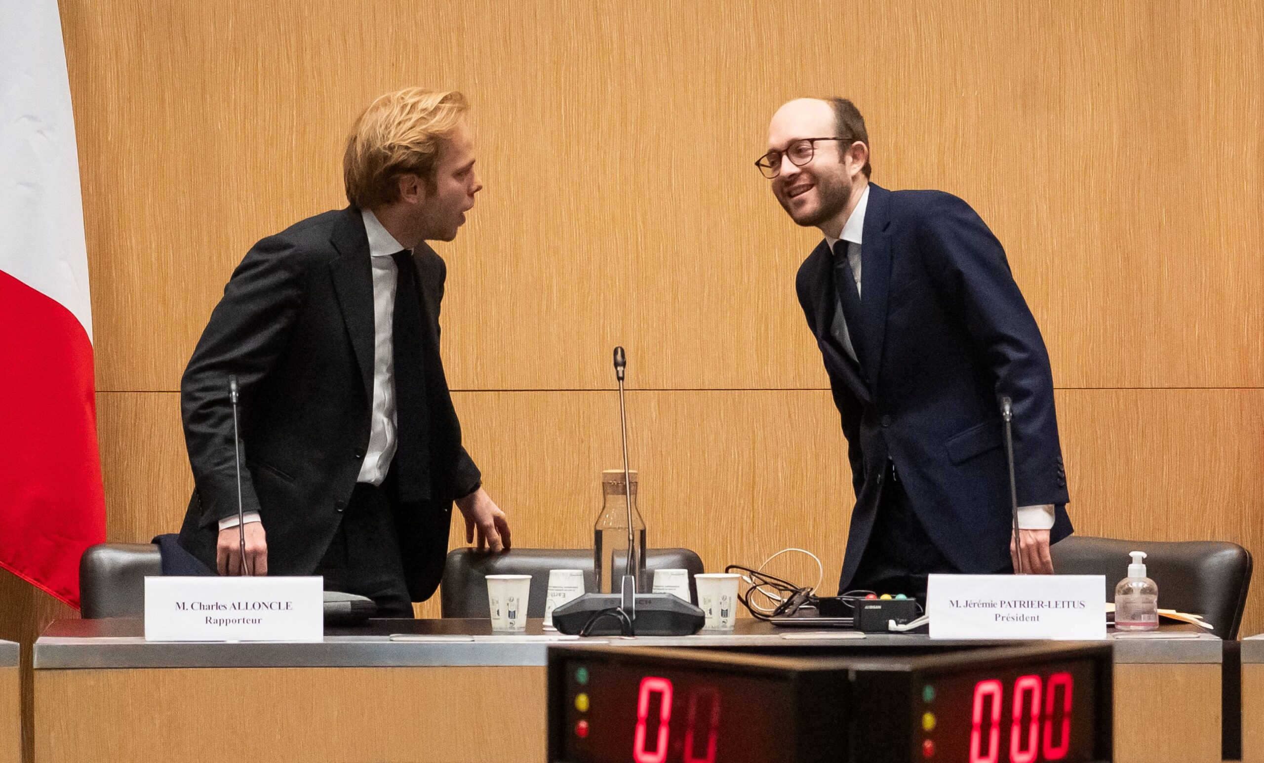 Deux voix près de la débâcle : le rapport Alloncle et l&rsquo;effondrement des fondements parlementaires