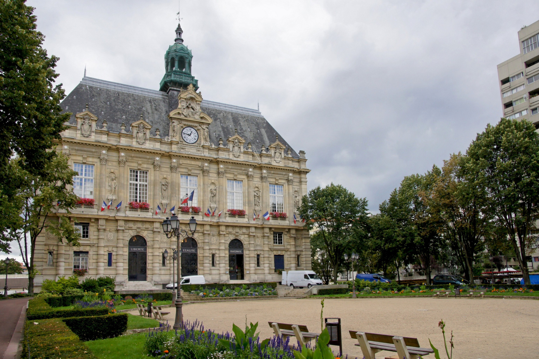 Ivry-sur-Seine : La prière qui a tronqué le débat laïciste