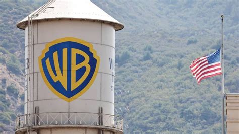 L&rsquo;instabilité des médias polonais : le rachat de Warner Bros. Discovery par Paramount agite les forces libérales